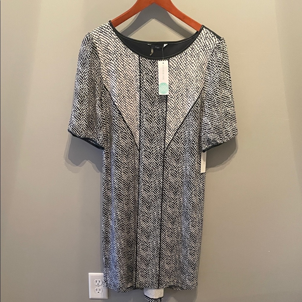Tart Black and White Patterned Dress with‎ Faux leather detail Size Large